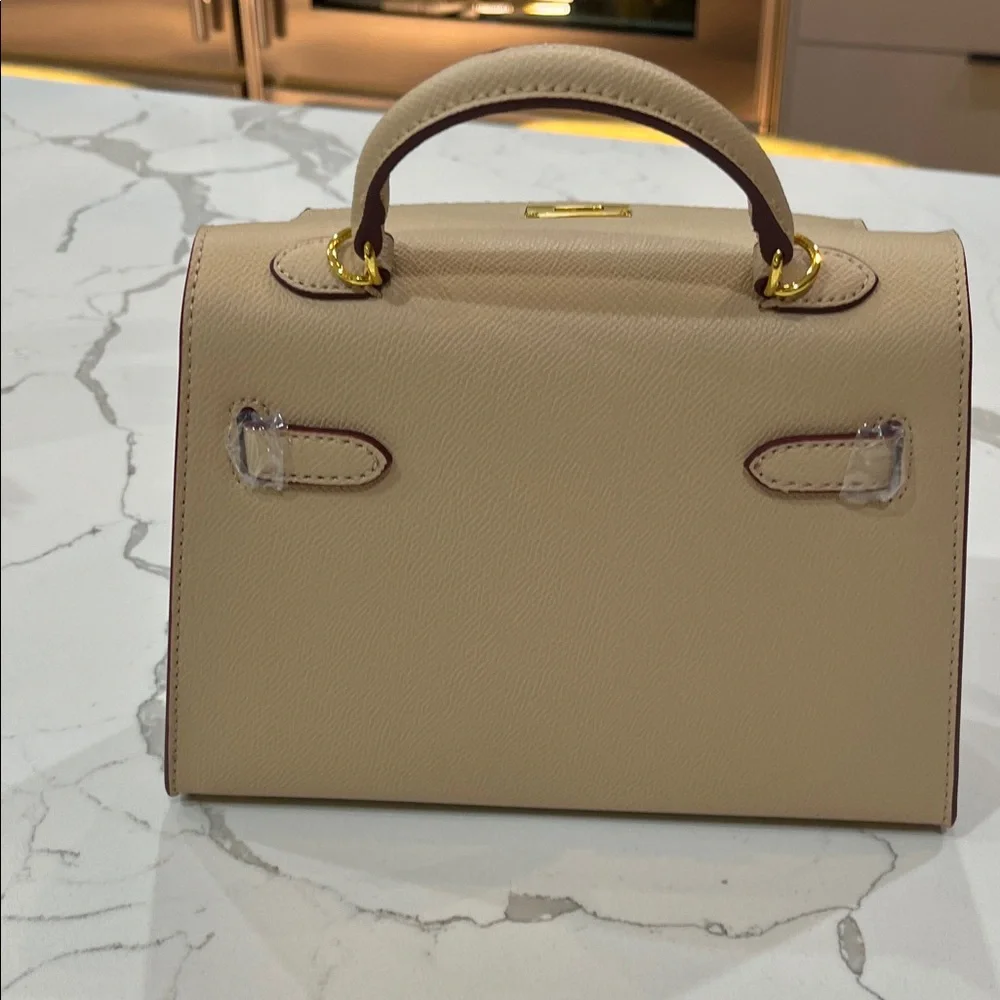 Elegant Cream mini Handbag - Picture 2 of 7